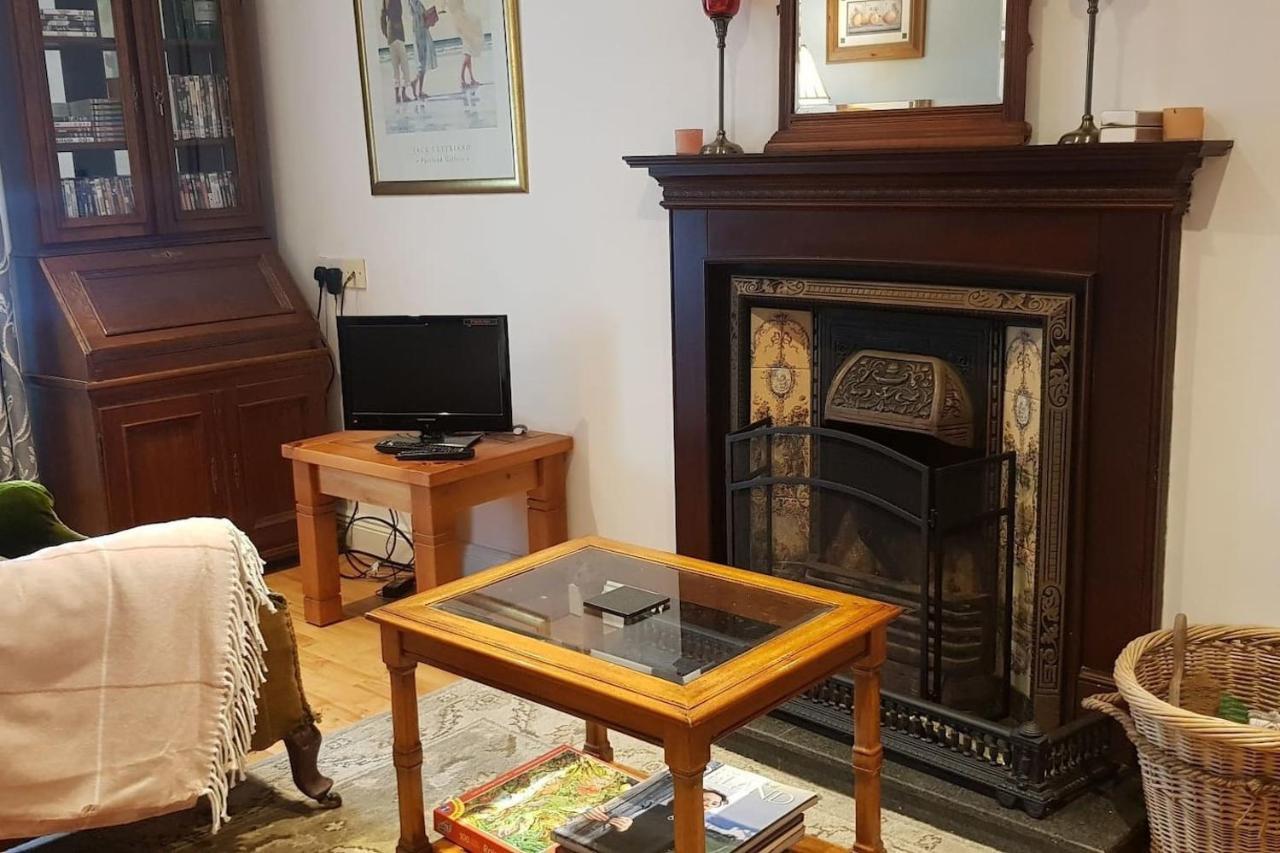 Вилла Cosy Townhouse On The Hill In Ireland Banagher Экстерьер фото